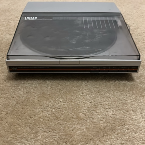 ADC LT32 Linear Tracking Belt-Drive Automatic Turntable Record Player 1983 Vtg - Picture 3 of 4